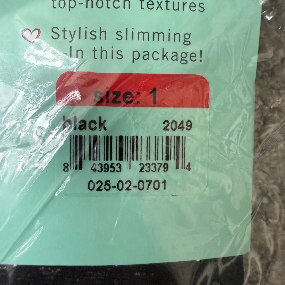 NWT Love Your Assets Sara Blakely Shaping Tights Textured Wish Bone Black Size 1